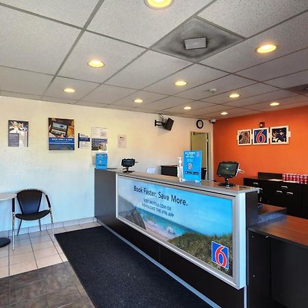 Studio 6 Webster Tx Houston Nasa Lake Esterno foto